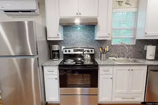 2402 Rockwood (Cottage) Dr, Sanford, NC 27330 - Photo 5