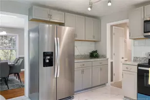 2419 Morganton Rd, Fayetteville, NC 28303 - Photo 11