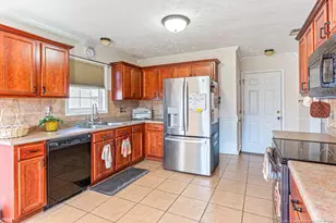 201 Walden Green Dr, Raeford, NC 28376 - Photo 15