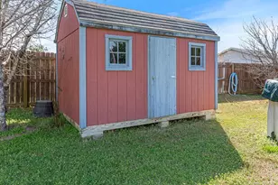 201 Walden Green Dr, Raeford, NC 28376 - Photo 39