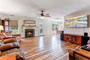 201 Walden Green Dr, Raeford, NC 28376 - Photo 7