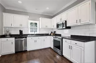 191 S Green St, Parkton, NC 28371 - Photo 9