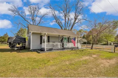 191 S Green Street, Parkton, NC 28371 - Photo 3