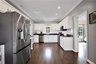 191 S Green St, Parkton, NC 28371 - Photo 11