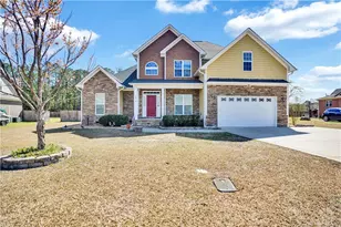 2816 Sand Trap Ln, Hope Mills, NC 28348 - Photo 1