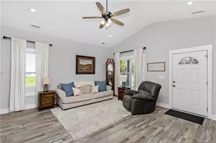 323 W Wooddall St, Benson, NC 27504 - Photo 11