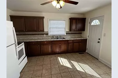 1000 Ivy Road, Fayetteville, NC 28303 - Photo 5