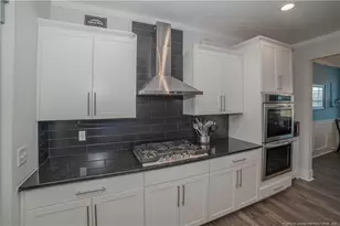 1537 Creekwood Rd, Hope Mills, NC 28348 - Photo 5