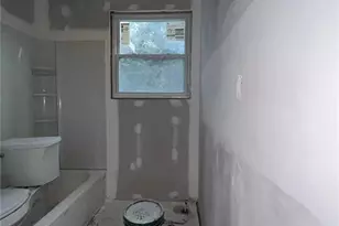 5008 Gavins St, Fayetteville, NC 28303 - Photo 21