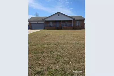 513 Roundtree Drive, Fayetteville, NC 28303 - Photo 1