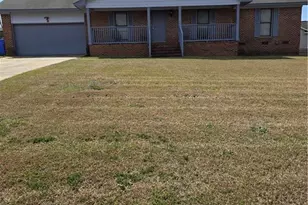 513 Roundtree Dr, Fayetteville, NC 28303 - Photo 1