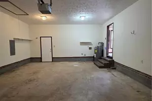 513 Roundtree Dr, Fayetteville, NC 28303 - Photo 9