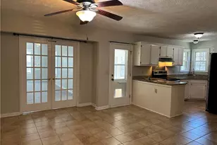 6413 Brookshire St, Fayetteville, NC 28314 - Photo 9