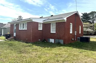 202 N Edinborough St, Red Springs, NC 28377 - Photo 5