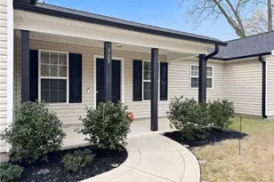 729 Wallace McLean Rd, Raeford, NC 28376 - Photo 3