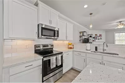 134 Spruce Hollow Circle, Spring Lake, NC 28390 - Photo 9