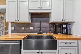 248 Shawcroft Rd, Fayetteville, NC 28311 - Photo 13