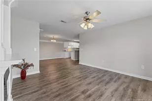 405 Meadowland Ct, Hope Mills, NC 28348 - Photo 9