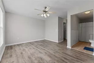 405 Meadowland Ct, Hope Mills, NC 28348 - Photo 17