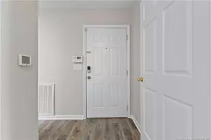 405 Meadowland Ct, Hope Mills, NC 28348 - Photo 5