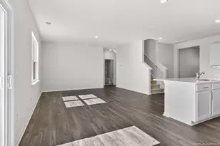 289 Maddox Dr, Aberdeen, NC 28315 - Photo 9