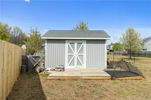 280 Mayor Ct, Raeford, NC 28376 - Photo 3