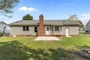 1824 Rivergate Rd, Fayetteville, NC 28304 - Photo 11