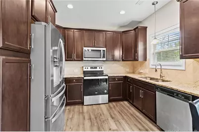 2501 Owlands Court, Fayetteville, NC 28304 - Photo 9