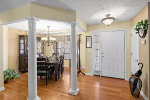 5704 Gentleman Dr, Hope Mills, NC 28348 - Photo 7