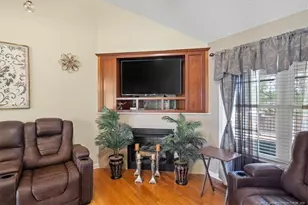 5704 Gentleman Dr, Hope Mills, NC 28348 - Photo 11