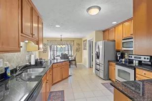 5704 Gentleman Dr, Hope Mills, NC 28348 - Photo 19