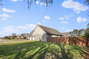 5704 Gentleman Dr, Hope Mills, NC 28348 - Photo 39