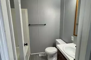 126 Oak St, Fayetteville, NC 28306 - Photo 9