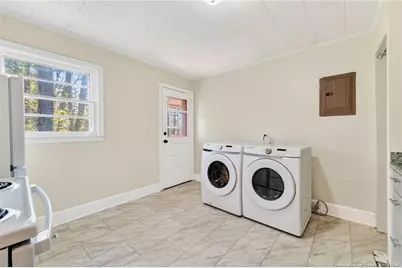 809/811 Whitford Street, Sanford, NC 27330 - Photo 23