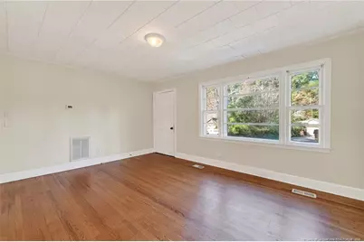 809/811 Whitford Street, Sanford, NC 27330 - Photo 9