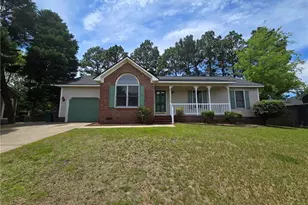 5707 Lacosta Dr, Hope Mills, NC 28348 - Photo 1