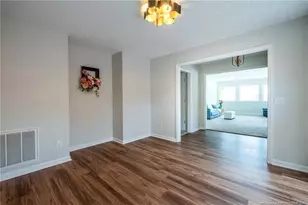 1277 Laurel Cir, Vass, NC 28394 - Photo 9