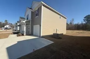 90 Stout Lndg, Dunn, NC 28334 - Photo 3