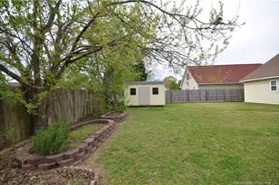 6329 Foxglenn Dr, Fayetteville, NC 28314 - Photo 35