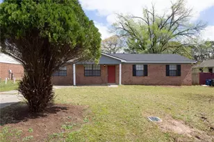 1879 Frankie Ave, Fayetteville, NC 28304 - Photo 1