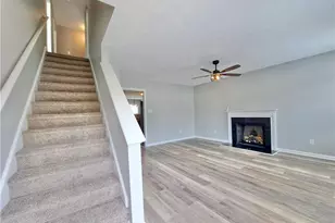 146 Edisto Ct, Raeford, NC 28376 - Photo 3