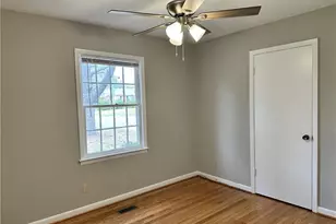 5622 Carson Dr, Fayetteville, NC 28303 - Photo 5