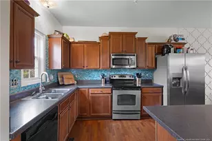 4270 Home Stretch Dr, Hope Mills, NC 28371 - Photo 5