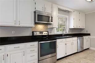 319 Summertime Rd, Fayetteville, NC 28303 - Photo 9