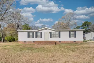 582 Ohmer Dr, Fayetteville, NC 28314 - Photo 1