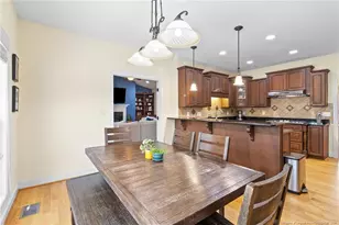 417 Foxwood Dr, Hope Mills, NC 28348 - Photo 17