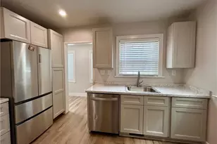 211 N Roberts St, Raeford, NC 28376 - Photo 15