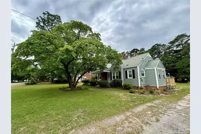 211 N Roberts Street, Raeford, NC 28376 - Photo 3