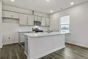 81 Discovery Wy, Spring Lake, NC 28390 - Photo 5