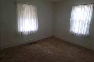 407 N Edinborough St, Red Springs, NC 28377 - Photo 9